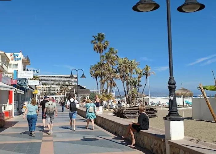 Apartamento Torremolinos 5 Personas + Parking + Piscina Todo El Ano