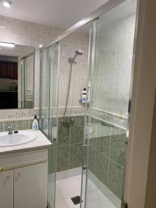 Appartement 5 Personas + Parking + Piscina Todo El Ano Torremolinos